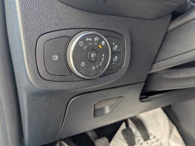 Photo 10 de l’annonce de FORD Fiesta d’occasion à vendre à MANOSQUE