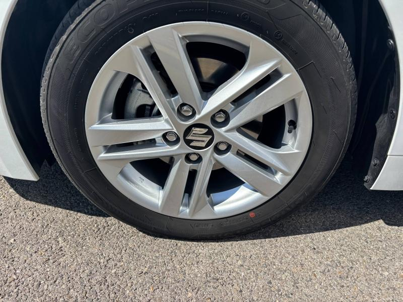 Photo 10 de l’annonce de SUZUKI Swace d’occasion à vendre à LA GARDE