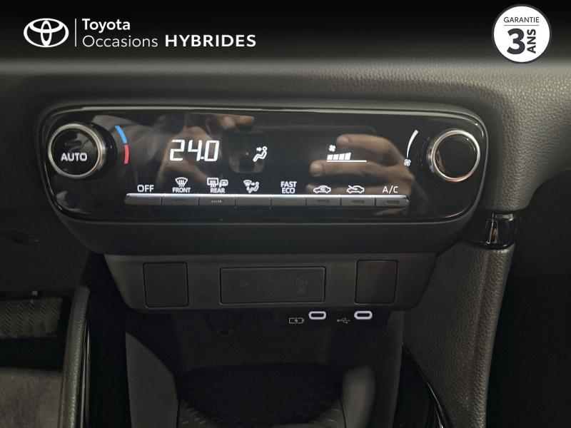 Photo 14 de l’annonce de TOYOTA Yaris d’occasion à vendre à LATTES