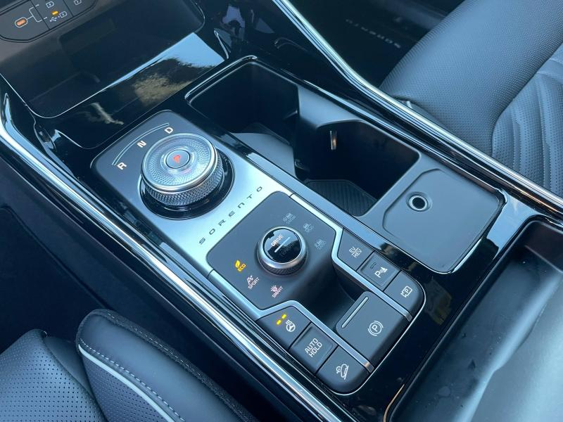 Photo 14 de l’annonce de KIA Sorento d’occasion à vendre à SALLANCHES