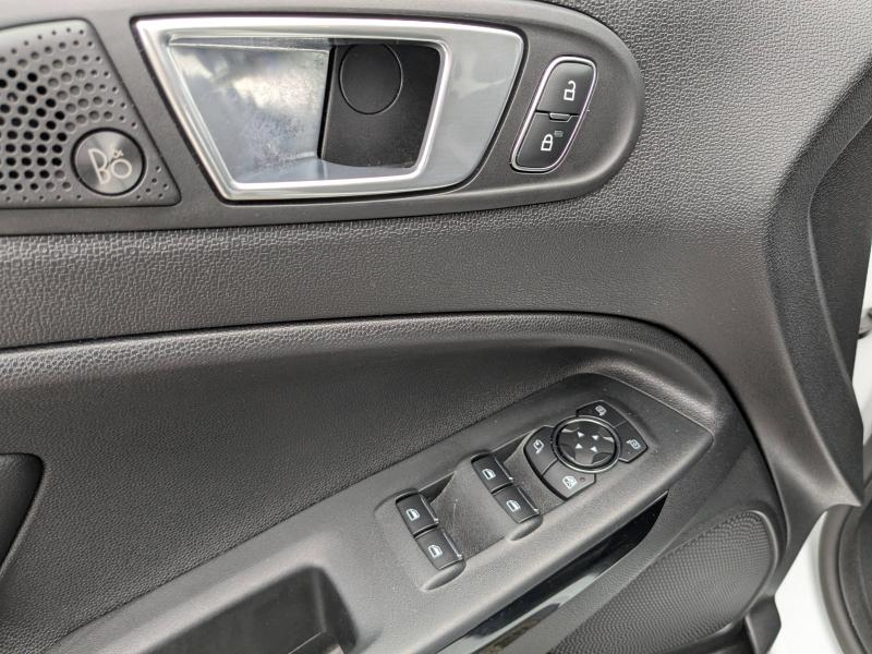 Photo 9 de l’annonce de FORD EcoSport d’occasion à vendre à LA VALETTE