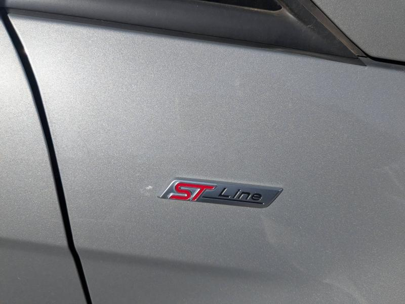 Photo 16 de l’annonce de FORD EcoSport d’occasion à vendre à GAP