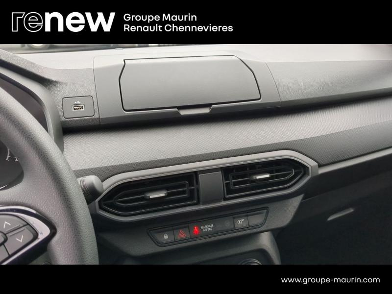 Photo 12 de l’annonce de DACIA Sandero d’occasion à vendre à CHENNEVIÈRES-SUR-MARNE