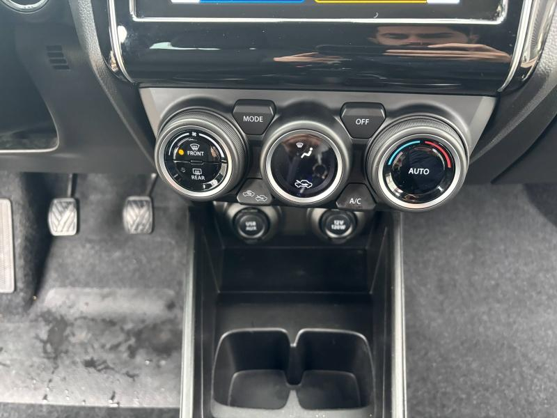 Photo 15 de l’annonce de SUZUKI Swift d’occasion à vendre à LA GARDE