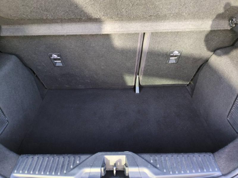 Photo 17 de l’annonce de FORD Fiesta d’occasion à vendre à NÎMES