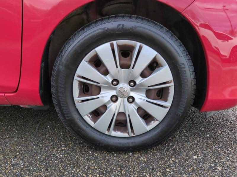 Photo 10 de l’annonce de TOYOTA Yaris d’occasion à vendre à ARLES