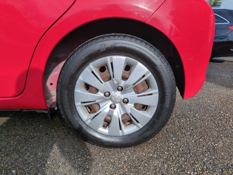 Photo 11 de l’annonce de TOYOTA Yaris d’occasion à vendre à ARLES