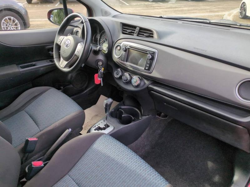 Photo 14 de l’annonce de TOYOTA Yaris d’occasion à vendre à ARLES