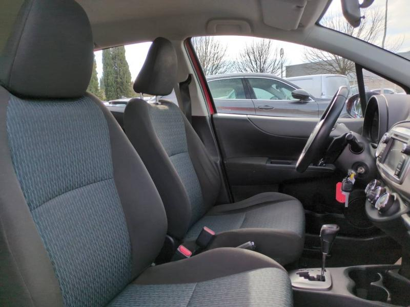Photo 15 de l’annonce de TOYOTA Yaris d’occasion à vendre à ARLES
