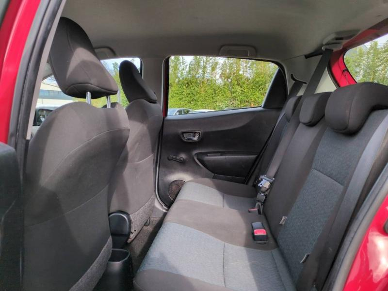 Photo 17 de l’annonce de TOYOTA Yaris d’occasion à vendre à ARLES