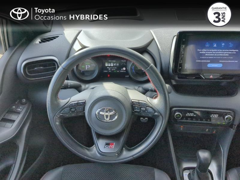 Photo 13 de l’annonce de TOYOTA Yaris d’occasion à vendre à ARLES