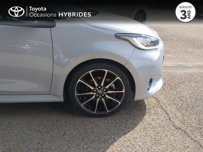 Photo 16 de l’annonce de TOYOTA Yaris d’occasion à vendre à ARLES