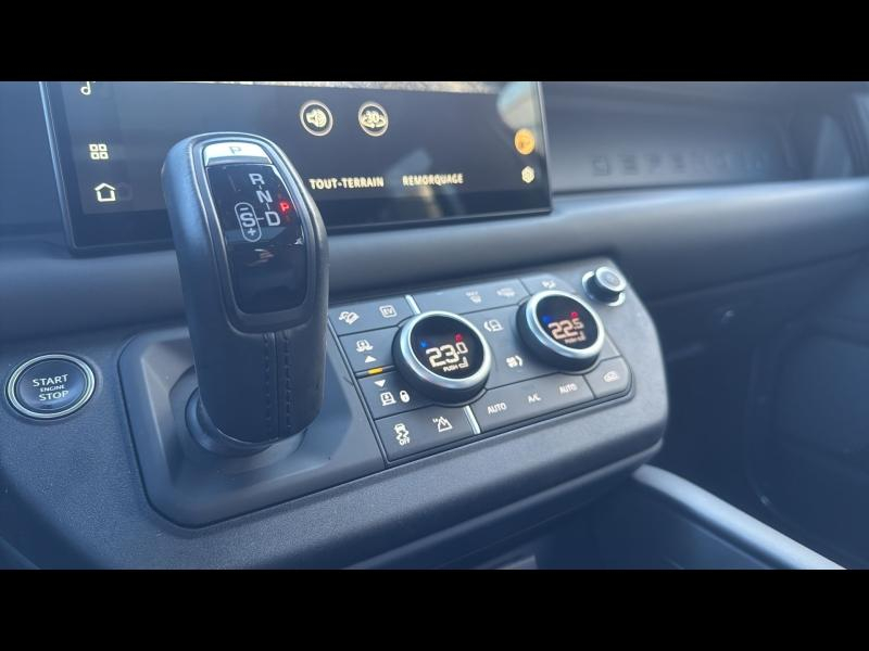 Photo 19 de l’annonce de LAND-ROVER Defender d’occasion à vendre à Marseille