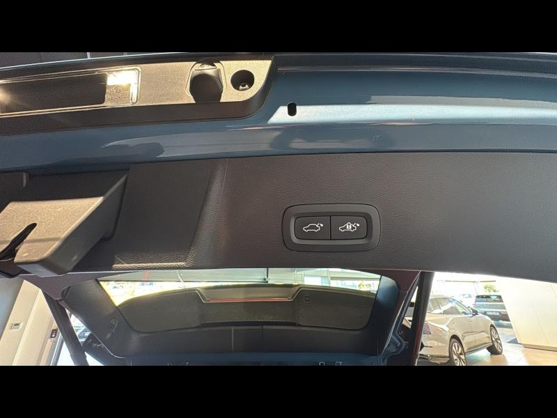 Photo 8 de l’annonce de VOLVO XC40 d’occasion à vendre à TOULON