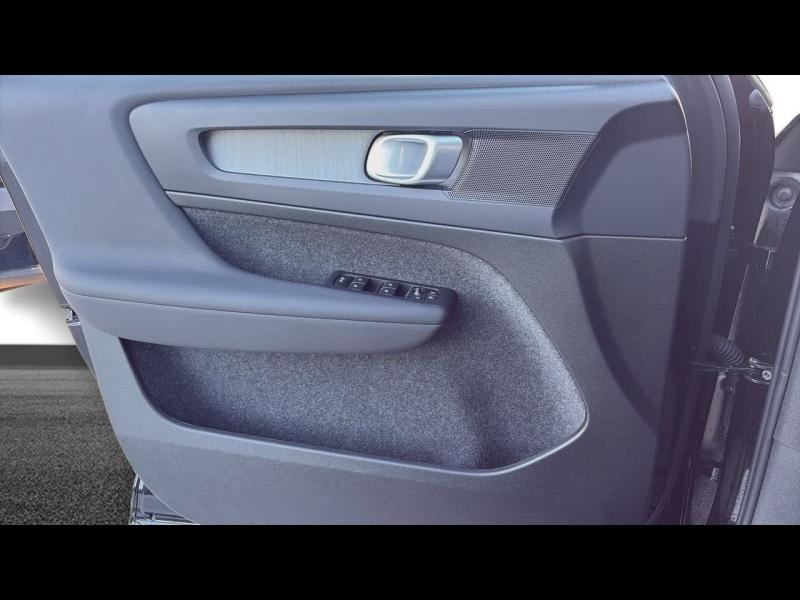 Photo 16 de l’annonce de VOLVO XC40 d’occasion à vendre à TOULON