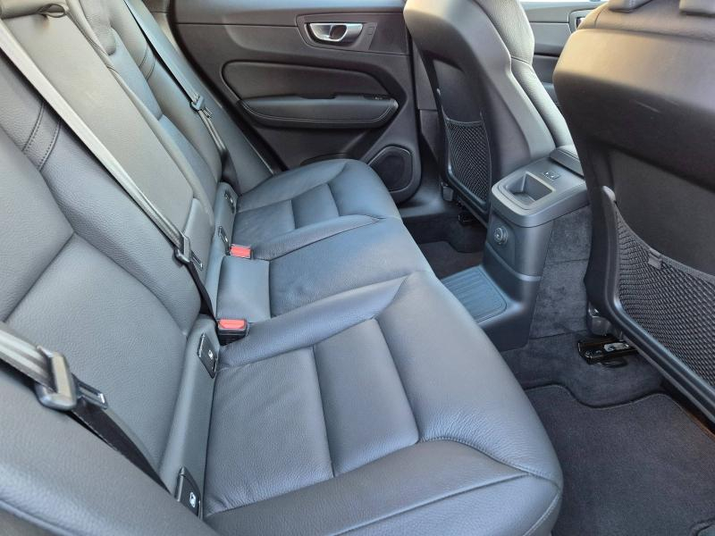 Photo 17 de l’annonce de VOLVO XC60 d’occasion à vendre à AVIGNON