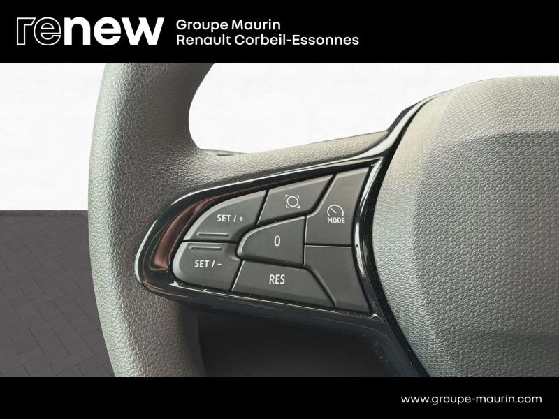 Photo 14 de l’annonce de RENAULT Master Fg VUL d’occasion à vendre à CORBEIL-ESSONNES