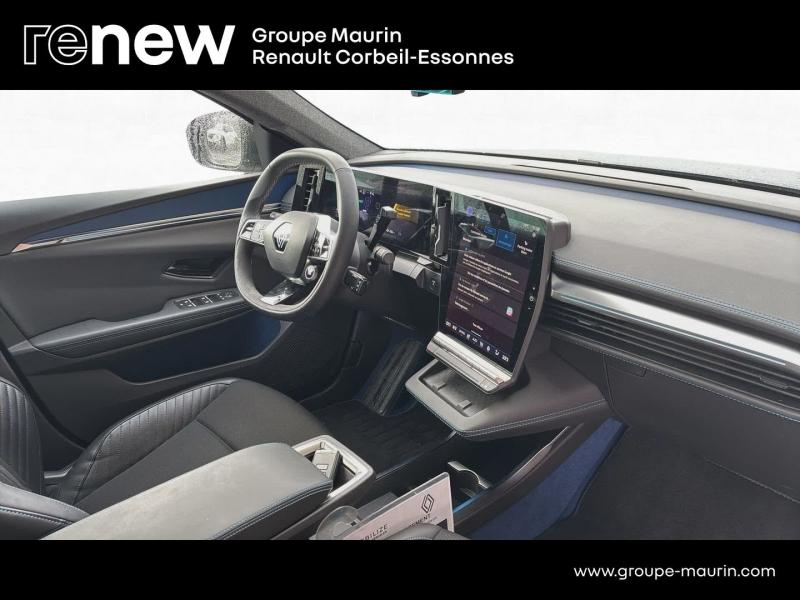 Photo 18 de l’annonce de RENAULT Scenic d’occasion à vendre à CORBEIL-ESSONNES