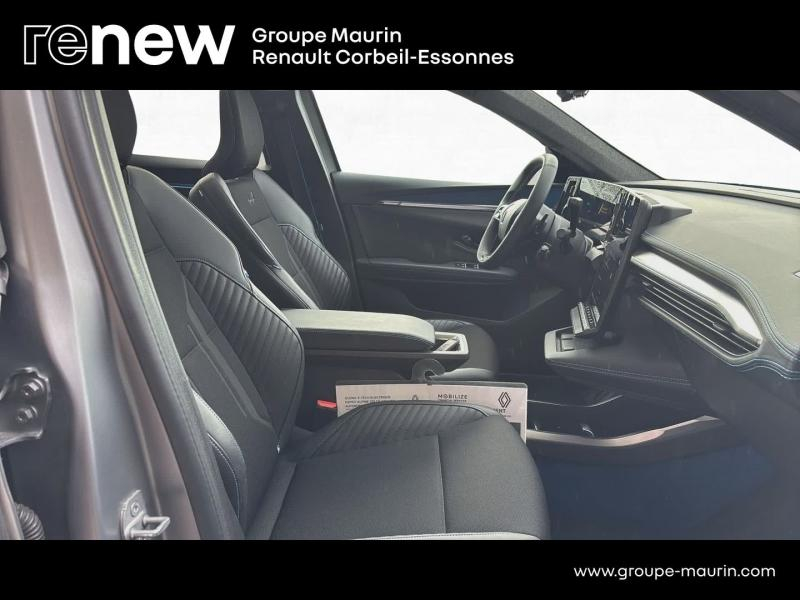 Photo 19 de l’annonce de RENAULT Scenic d’occasion à vendre à CORBEIL-ESSONNES