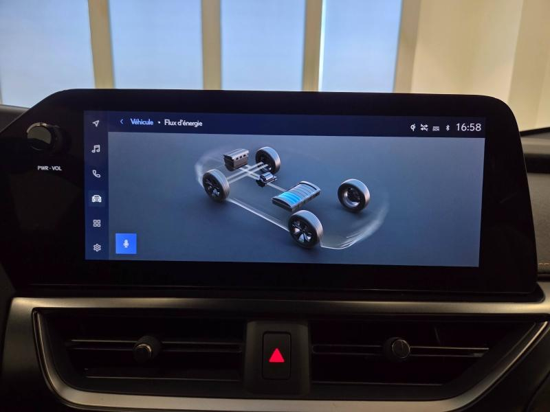 Photo 10 de l’annonce de LEXUS UX d’occasion à vendre à AUBIÈRE