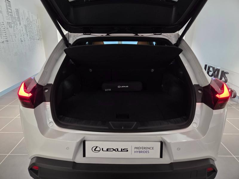 Photo 16 de l’annonce de LEXUS UX d’occasion à vendre à AUBIÈRE