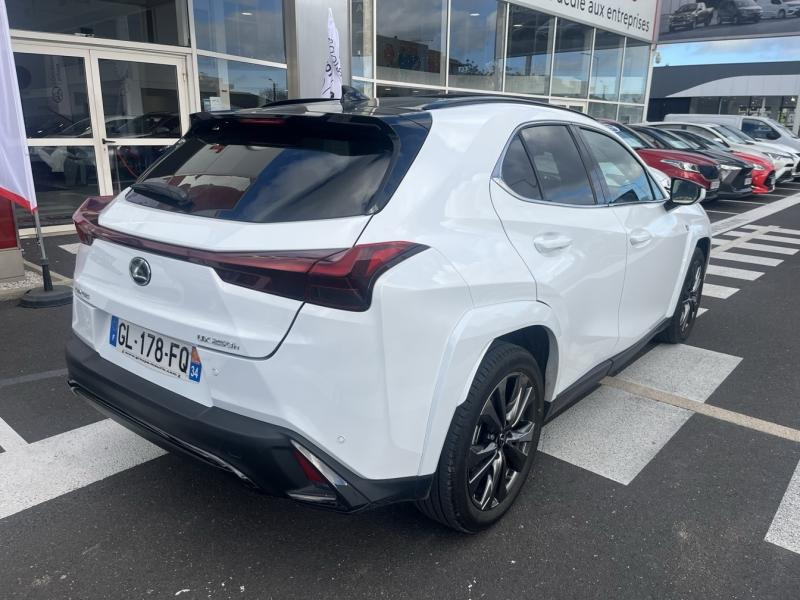 Photo 10 de l’annonce de LEXUS UX d’occasion à vendre à LATTES