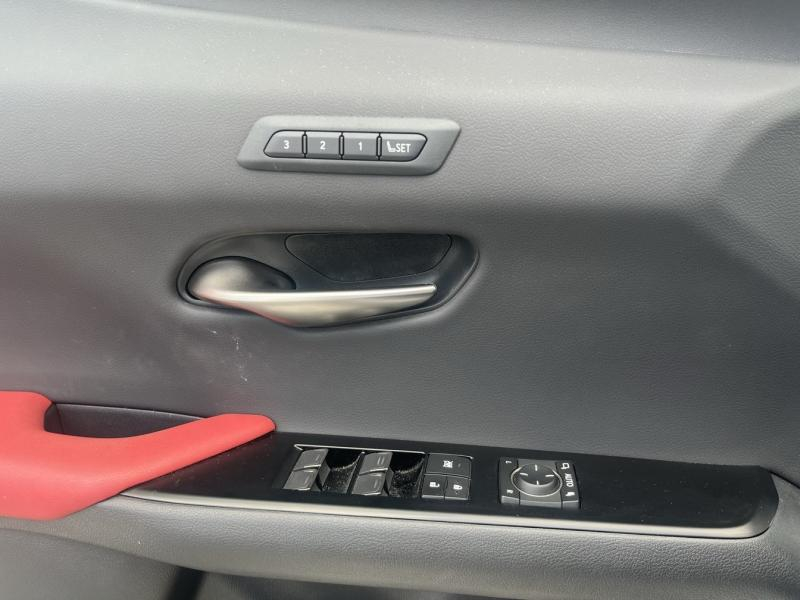 Photo 20 de l’annonce de LEXUS UX d’occasion à vendre à LATTES