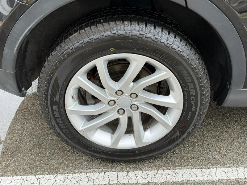 Photo 10 de l’annonce de LAND-ROVER Discovery Sport d’occasion à vendre à AIX-EN-PROVENCE