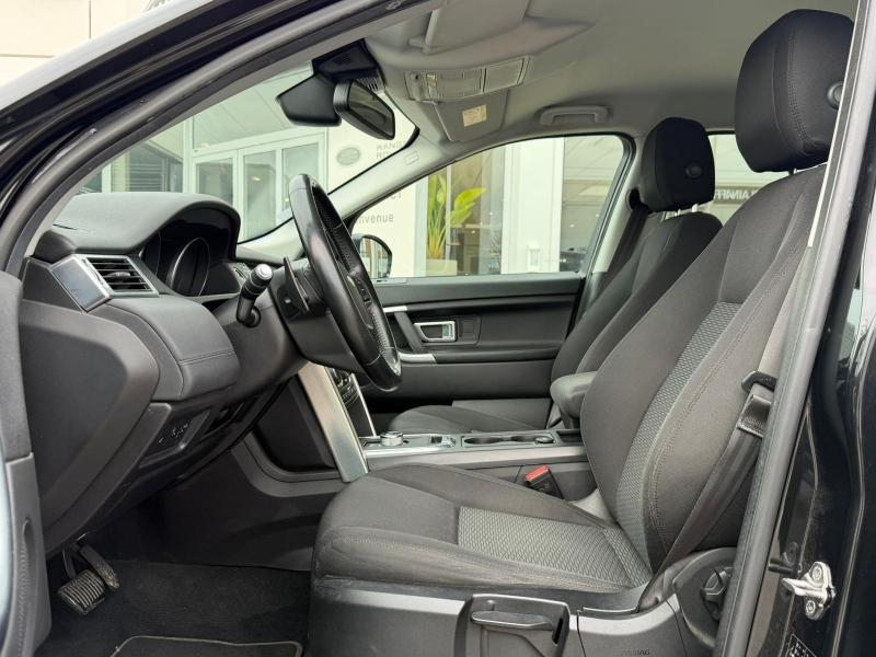 Photo 14 de l’annonce de LAND-ROVER Discovery Sport d’occasion à vendre à AIX-EN-PROVENCE