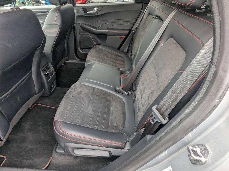 Photo 11 de l’annonce de FORD Kuga d’occasion à vendre à FRÉJUS