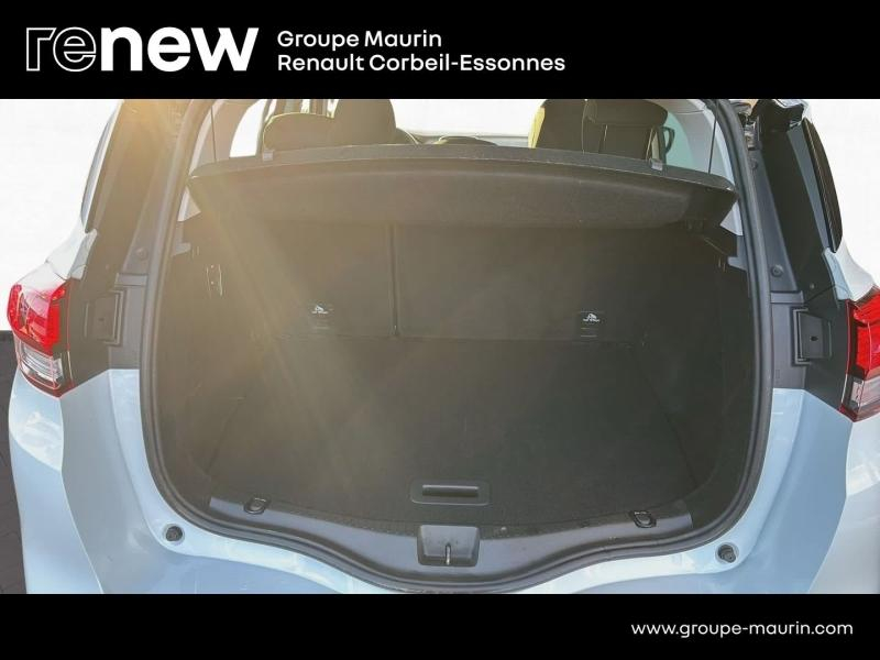 Photo 15 de l’annonce de RENAULT Scenic d’occasion à vendre à CORBEIL-ESSONNES