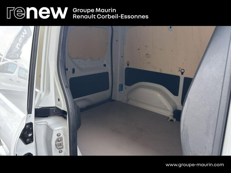 Photo 14 de l’annonce de RENAULT Kangoo Van d’occasion à vendre à CORBEIL-ESSONNES