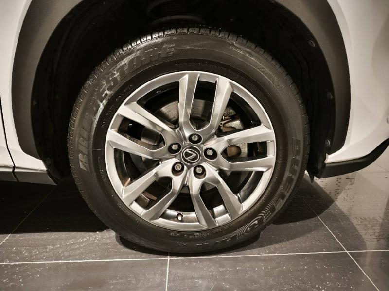 Photo 7 de l’annonce de LEXUS NX d’occasion à vendre à LATTES