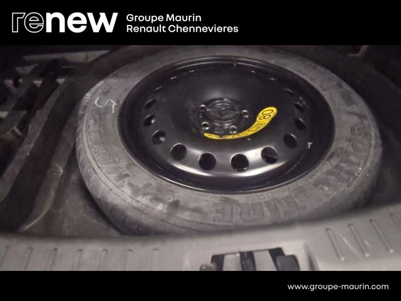 Photo 13 de l’annonce de FORD Kuga d’occasion à vendre à CHENNEVIÈRES-SUR-MARNE