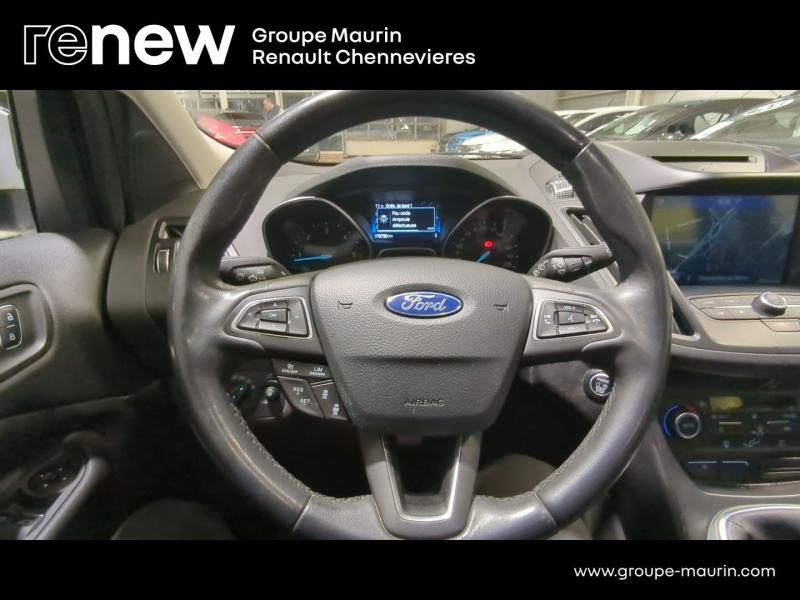 Photo 14 de l’annonce de FORD Kuga d’occasion à vendre à CHENNEVIÈRES-SUR-MARNE