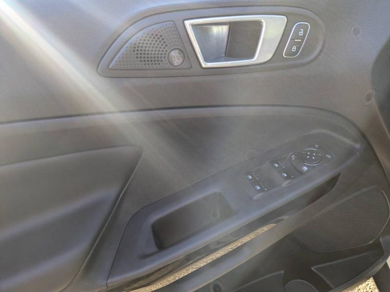 Photo 11 de l’annonce de FORD EcoSport d’occasion à vendre à MANOSQUE