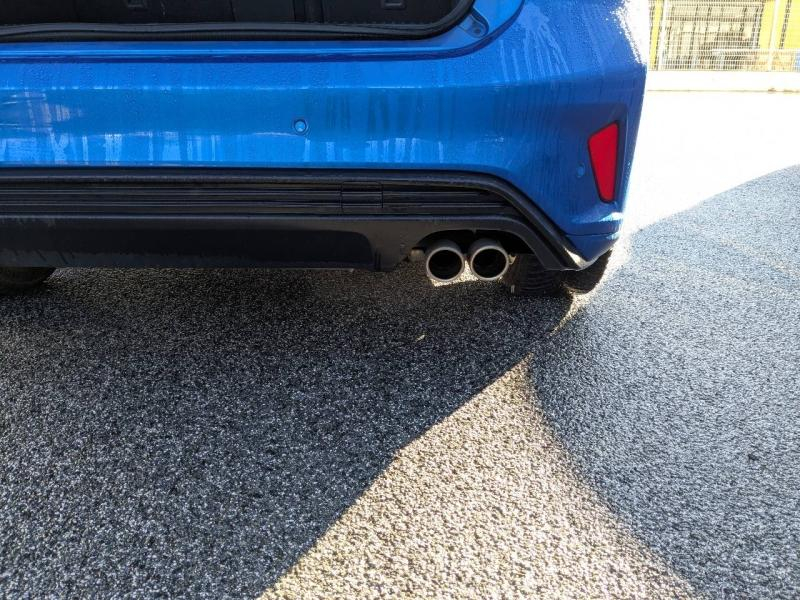 Photo 13 de l’annonce de FORD Focus d’occasion à vendre à BRIGNOLES