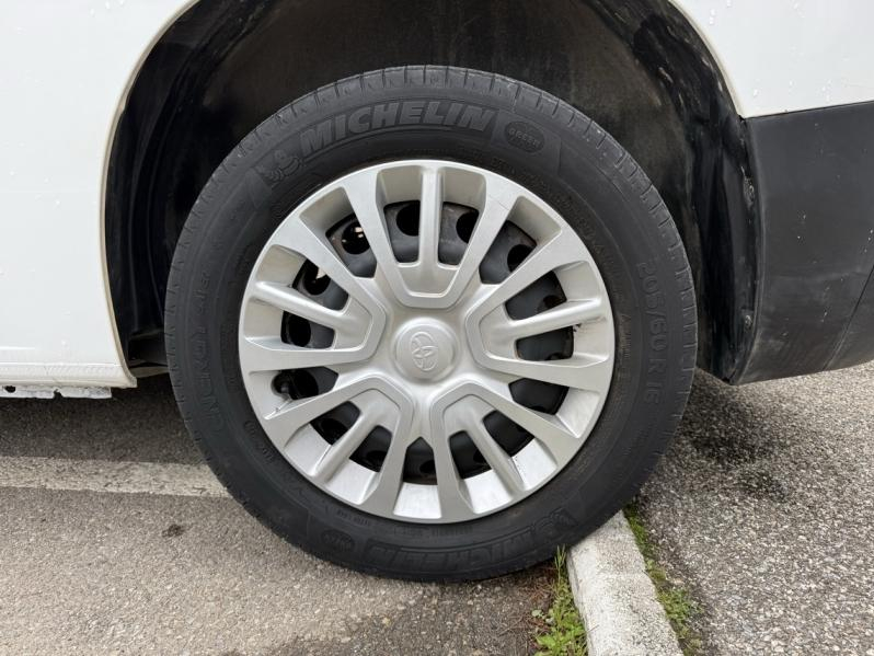 Photo 7 de l’annonce de TOYOTA ProAce City VUL d’occasion à vendre à AUBAGNE