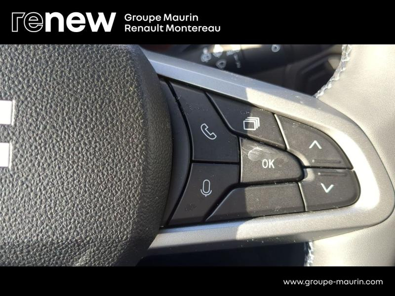 Photo 17 de l’annonce de DACIA  d’occasion à vendre à VARENNES SUR SEINE