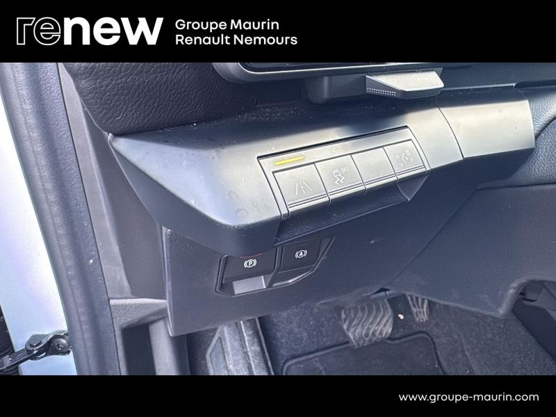 Photo 19 de l’annonce de RENAULT Megane d’occasion à vendre à SAINT PIERRE LES NEMOURS