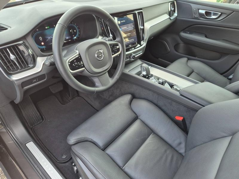 Photo 5 de l’annonce de VOLVO V60 d’occasion à vendre à AVIGNON