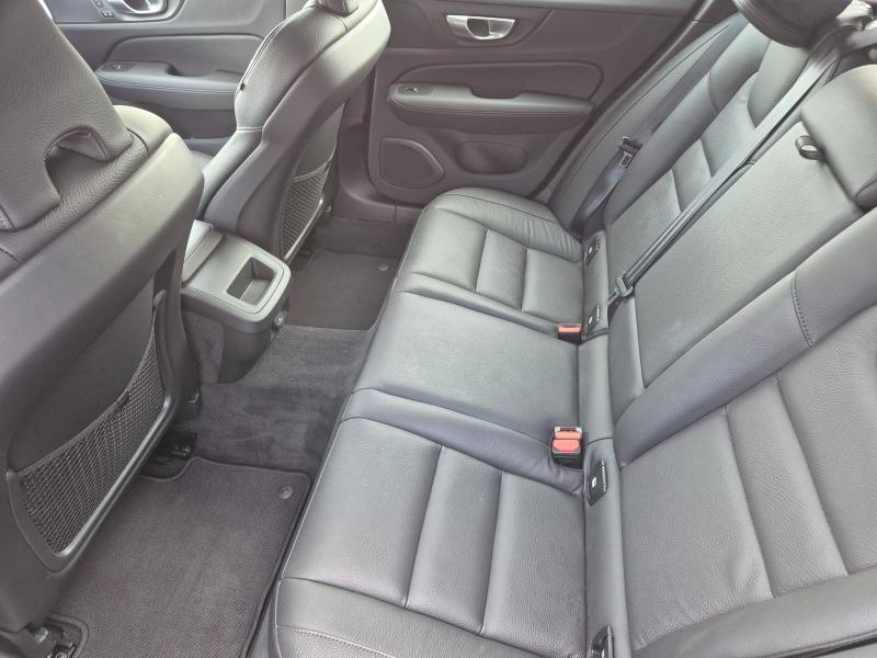 Photo 6 de l’annonce de VOLVO V60 d’occasion à vendre à AVIGNON