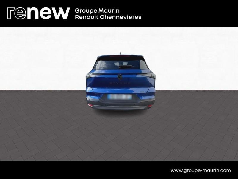 Photo 6 de l’annonce de RENAULT  d’occasion à vendre à CHENNEVIÈRES-SUR-MARNE