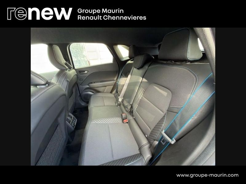 Photo 19 de l’annonce de RENAULT  d’occasion à vendre à CHENNEVIÈRES-SUR-MARNE