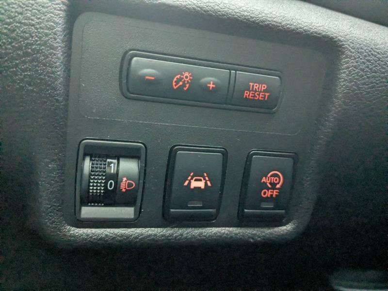 Photo 19 de l’annonce de NISSAN Micra d’occasion à vendre à PAYS DE GEX