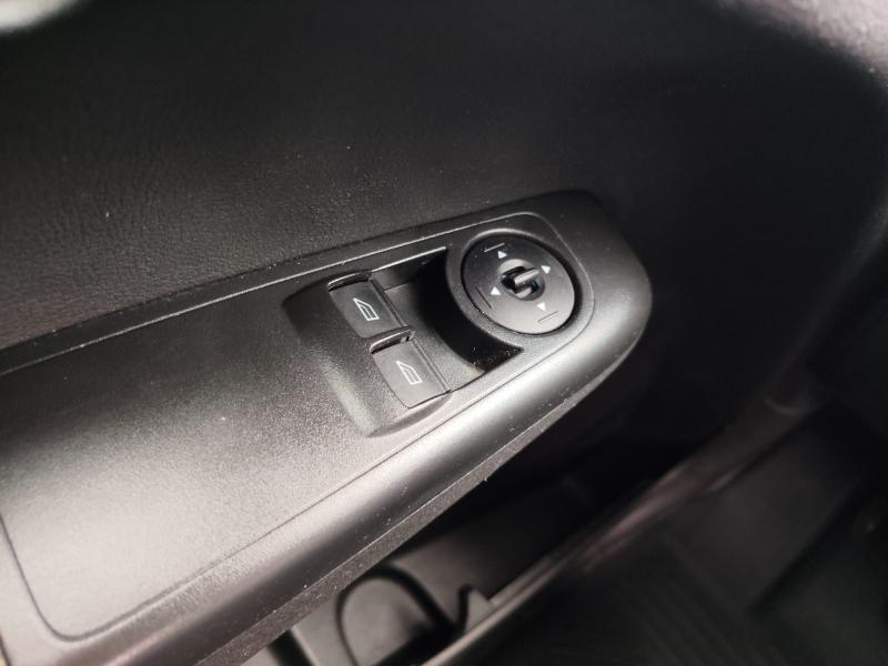 Photo 14 de l’annonce de FORD Transit Courier VUL d’occasion à vendre à DRAGUIGNAN