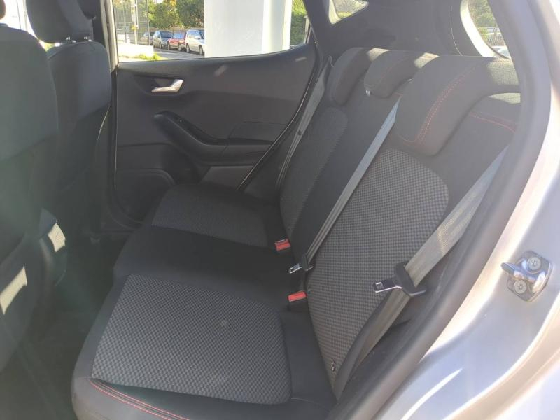 Photo 10 de l’annonce de FORD Fiesta d’occasion à vendre à ARLES