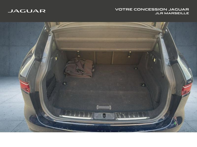 Photo 8 de l’annonce de JAGUAR F-Pace d’occasion à vendre à MARSEILLE