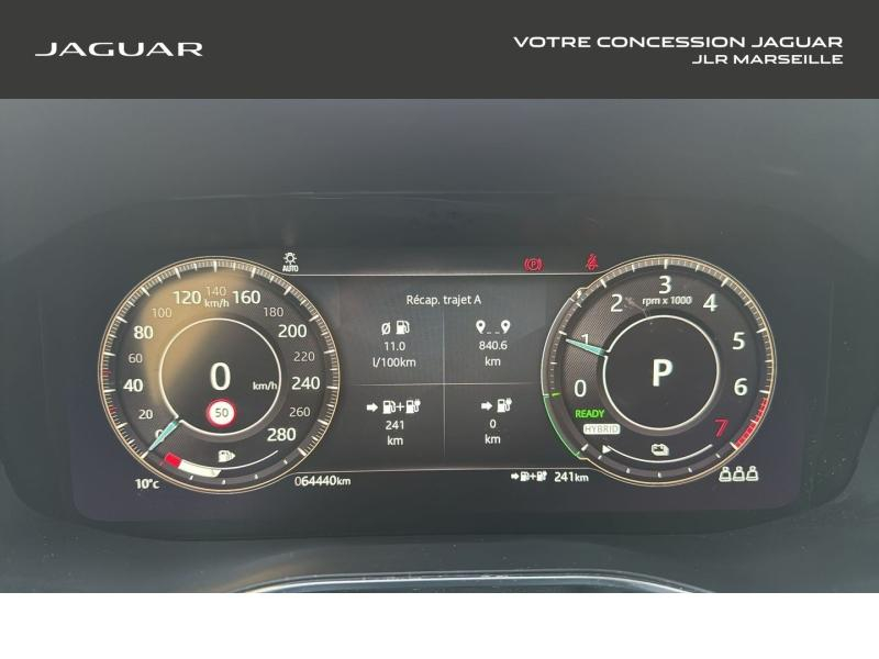 Photo 19 de l’annonce de JAGUAR F-Pace d’occasion à vendre à MARSEILLE