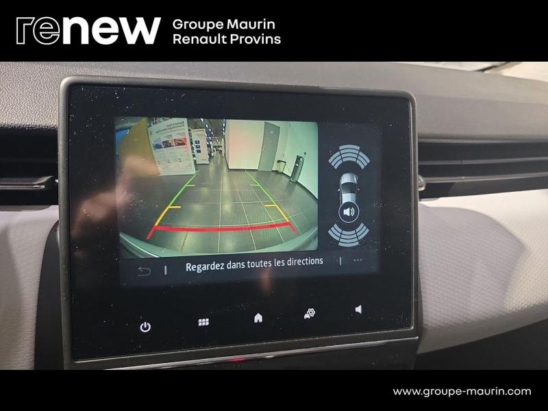 Photo 18 de l’annonce de RENAULT Clio d’occasion à vendre à PROVINS